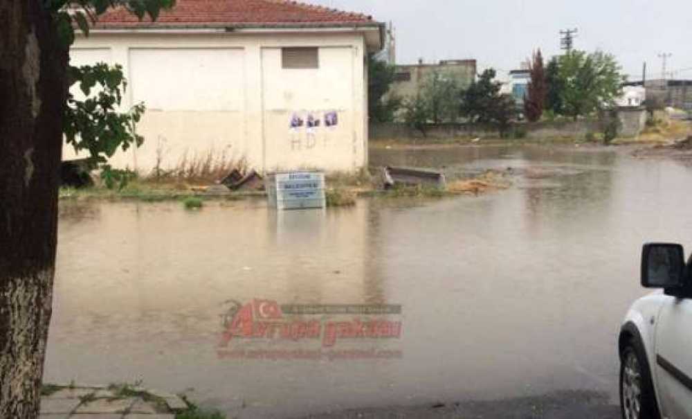 Yeşiltepe Mahallesi Sular Altında Kaldı