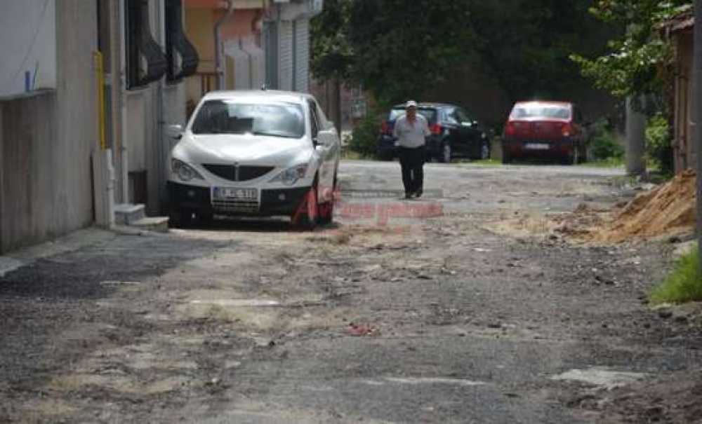Bozuk Yollar Dertli Ediyor