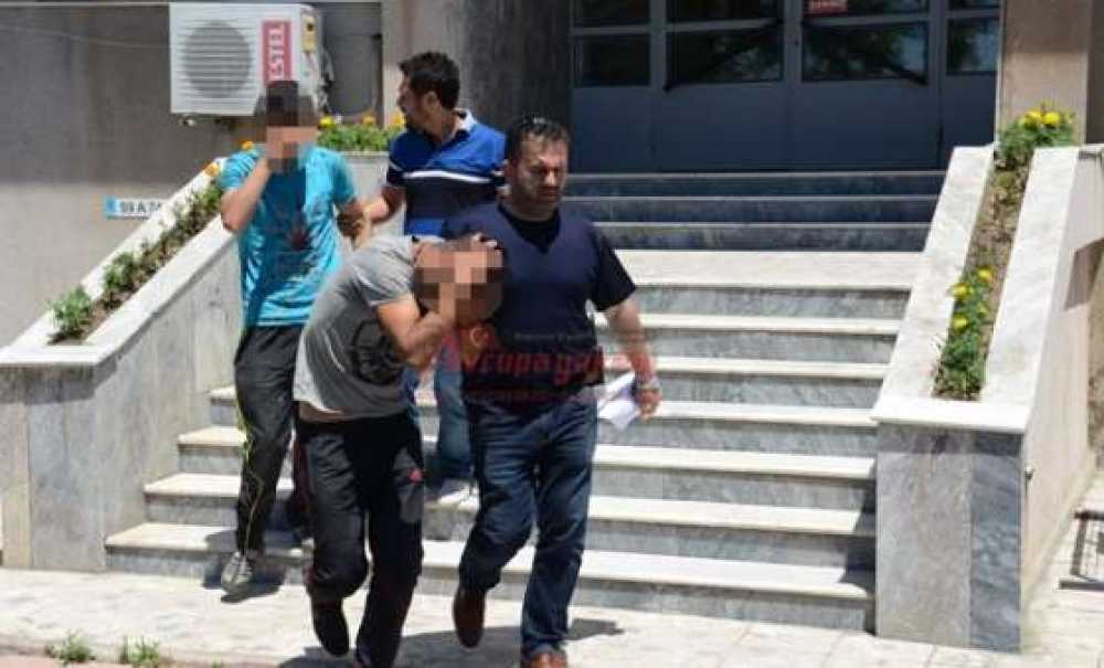 Hırsızlık Şüphelileri Tutuklandı
