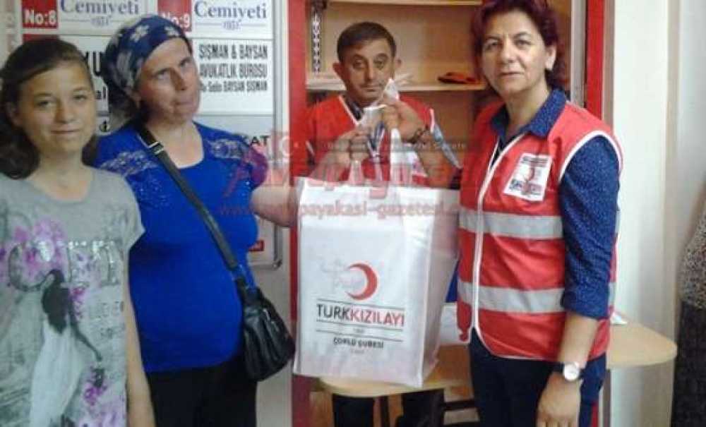 Kızılay Çorlu Şubesi'nden Ramazan Yardımı