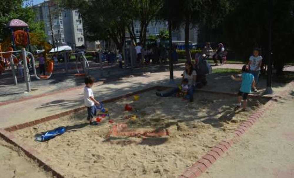 Çocuk Parkları Mutlu Ediyor