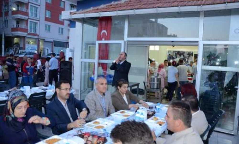 Başkan Baysan'dan Protokole Göre Iftar