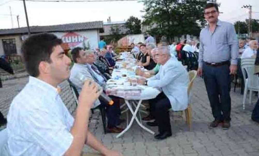 Seymen Mahallesi Sakinleri İftarda Buluştu