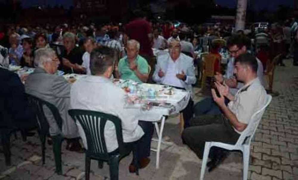 Seymen Mahallesi Sakinleri İftarda Buluştu