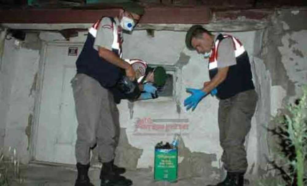 Jandarma Aradı, Komşular Buldu