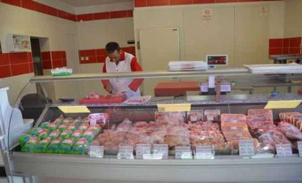 Öz Karaman Et Ve Tavuk Açıldı