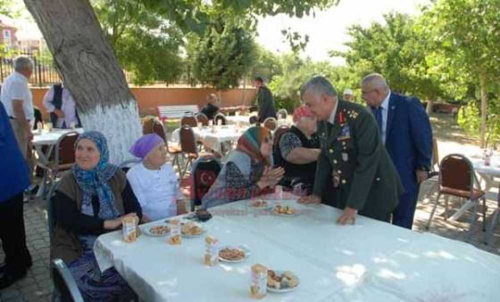 Çorlu Protokolü Tarihi Binada Bayramlaştı