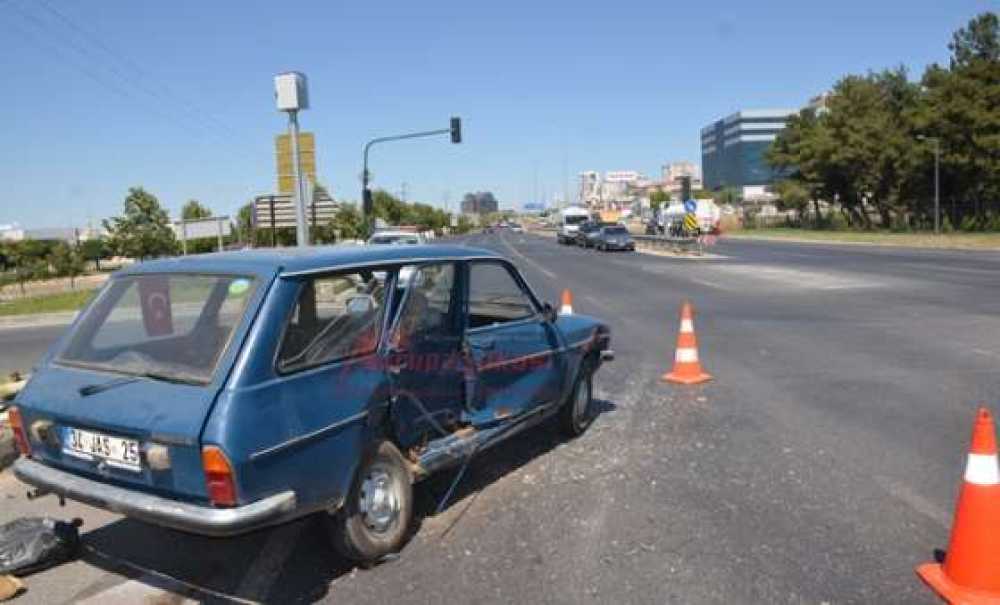 Aynı Kavşak Yine Kaza