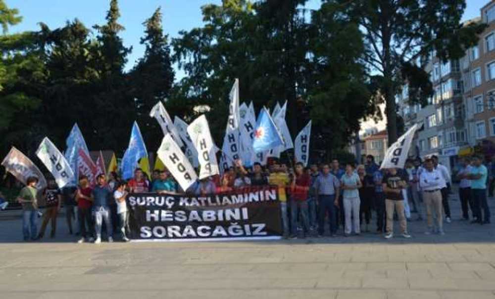 Suruç`ta Hayatını Kaybedenler Çorlu`da Anıldı