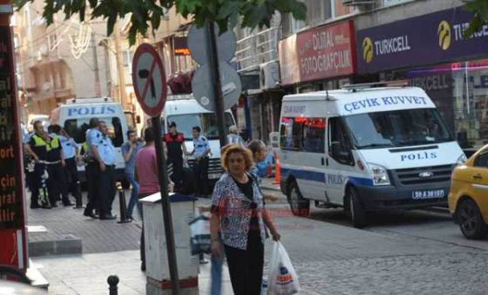 Suruç`ta Hayatını Kaybedenler Çorlu`da Anıldı