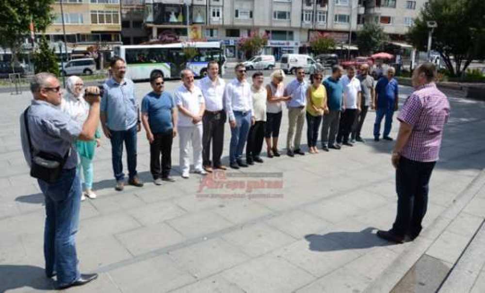 Çorlu Gazeteciler Derneği'nden Atatürk Anıtına Çelenk