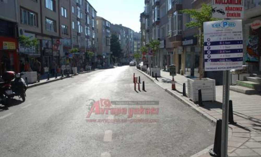 Tekpark Caddeleri Boşalttı