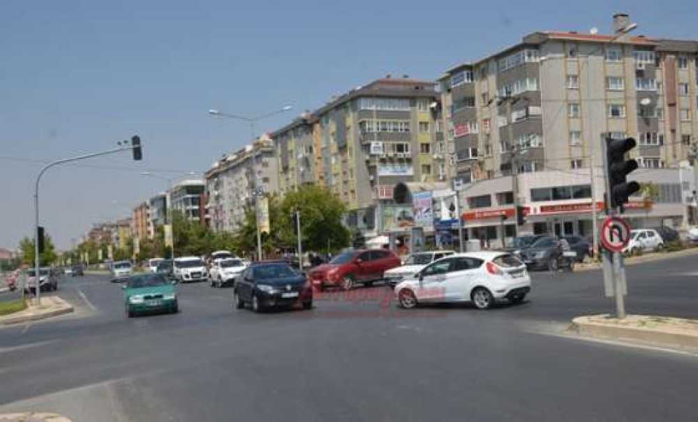 Kavşak Birbirine Girdi