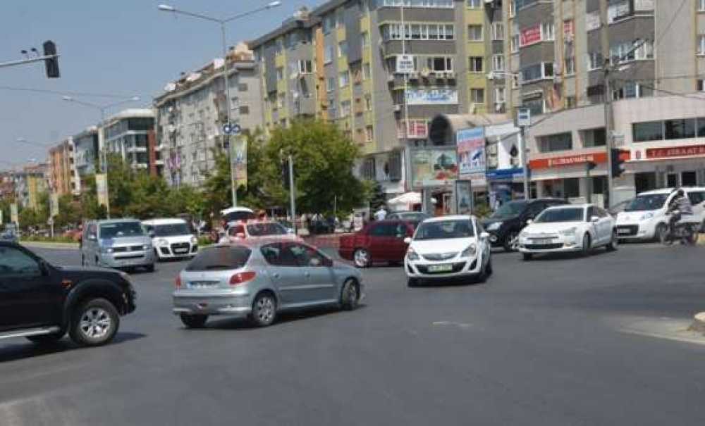 Kavşak Birbirine Girdi