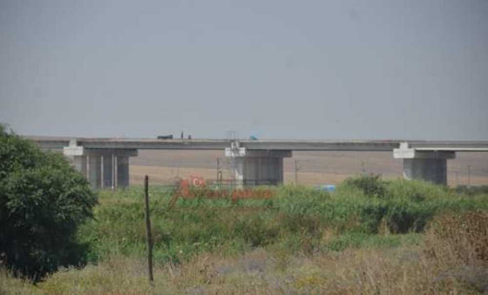 Viyadük Yapımı Sürüyor