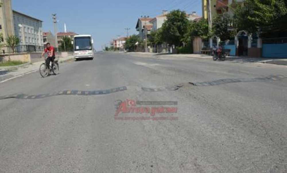 Ergene'de Yollar Akıllara Zarar