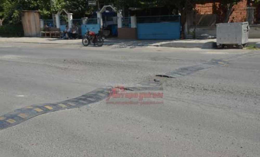 Ergene'de Yollar Akıllara Zarar