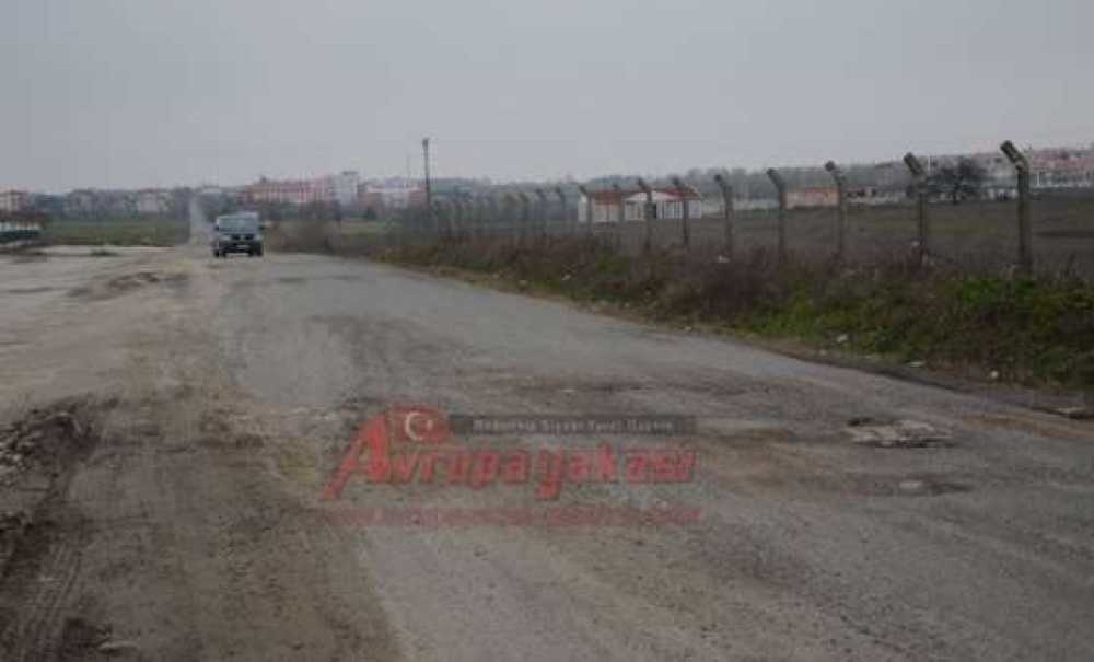 Önerler Köyü Yoluna Asfalt İsteği