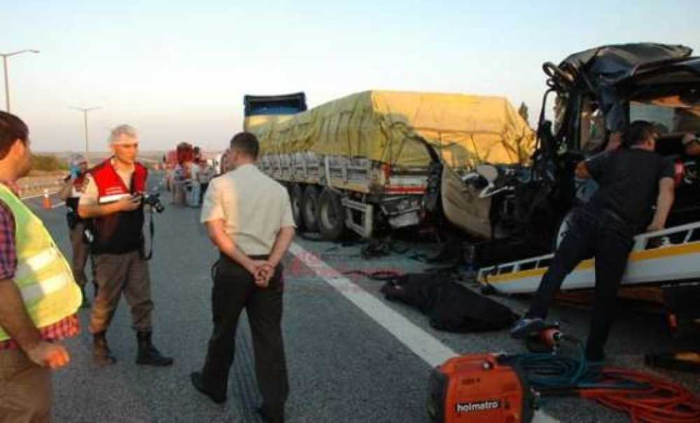 Tem Otoyolu Çorlu Mevkiinde Kaza 1 Ölü