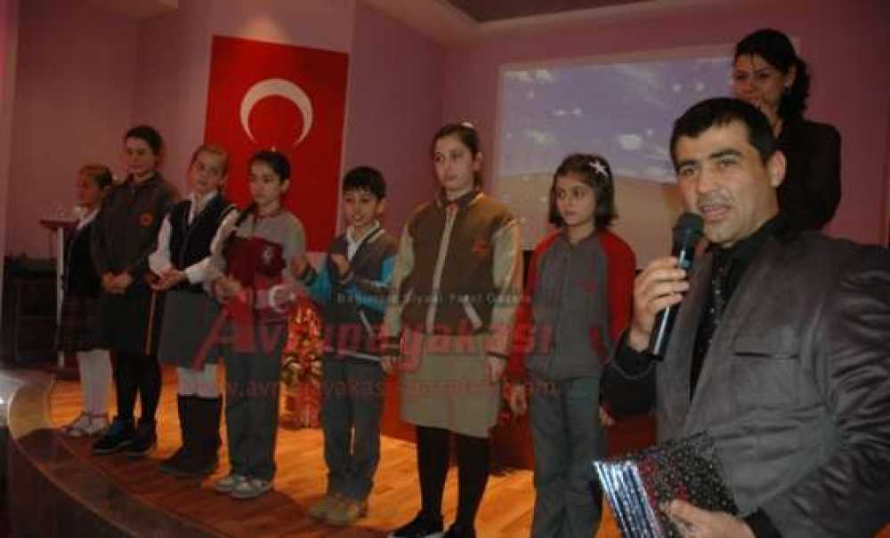 İstiklal Marşı`nı En Güzel Seher Okudu