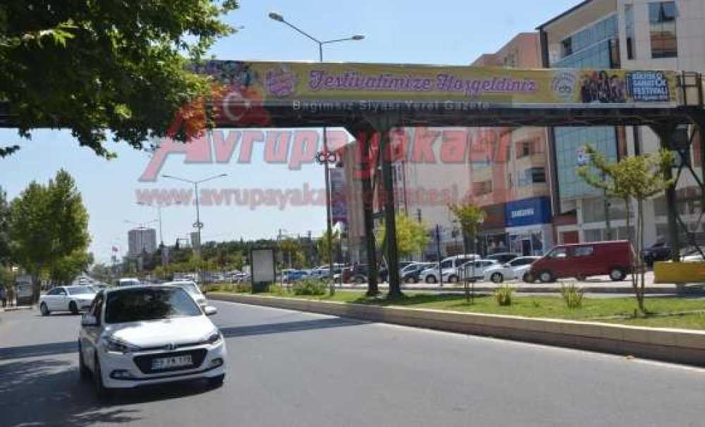 Bu Şehirde Festival Var