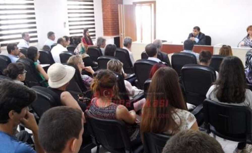 Kaymakam Kızıltoprak Başarılı Öğrencileri Ödüllendirdi