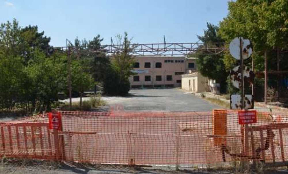 Sonunda Yıkılıyor