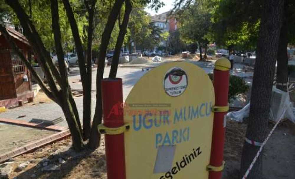 Uğur Mumcu Parkı Taş Yığını Oluyor