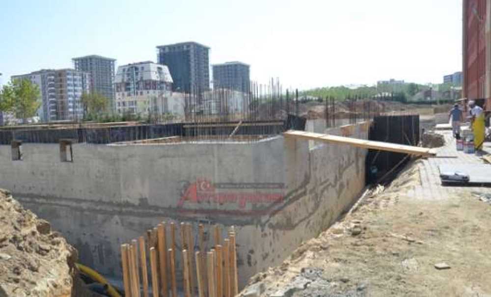 Pinhas Ortaokulu Spor Salonu Hayırseverlerin Yardımını Bekliyor