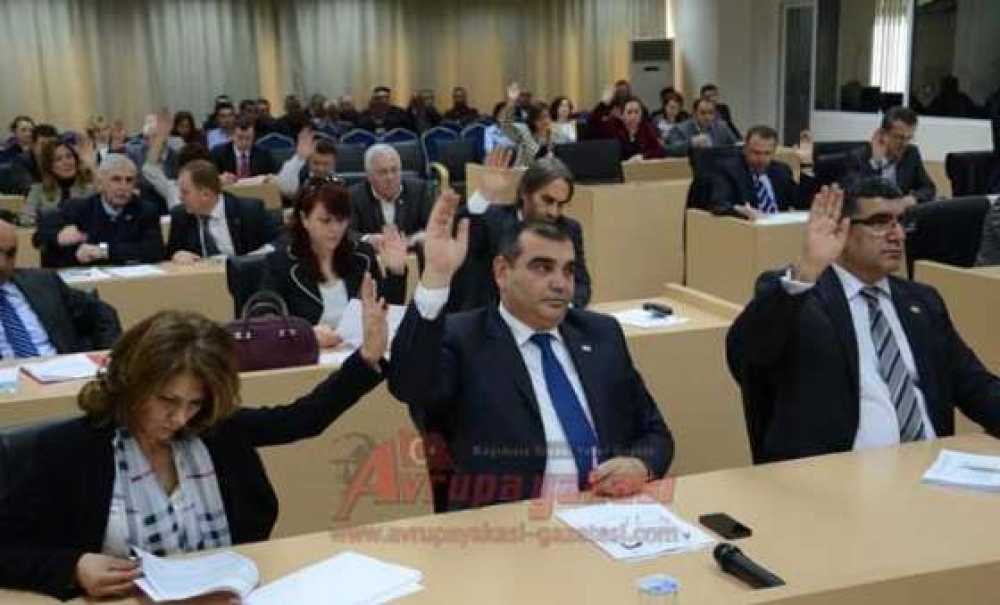 Çorlu Belediyesinden Spor Kulüpleri Ve Muhtarlara Maddi Destek