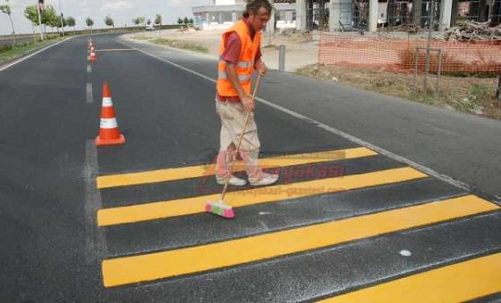 Bülent Ecevit Bulvarı`na Hız Kesici