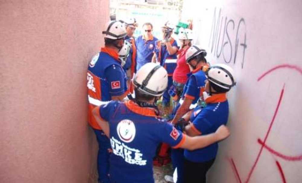 Çorlu`da Gerçeğini Aratmayan Deprem Tatbikatı