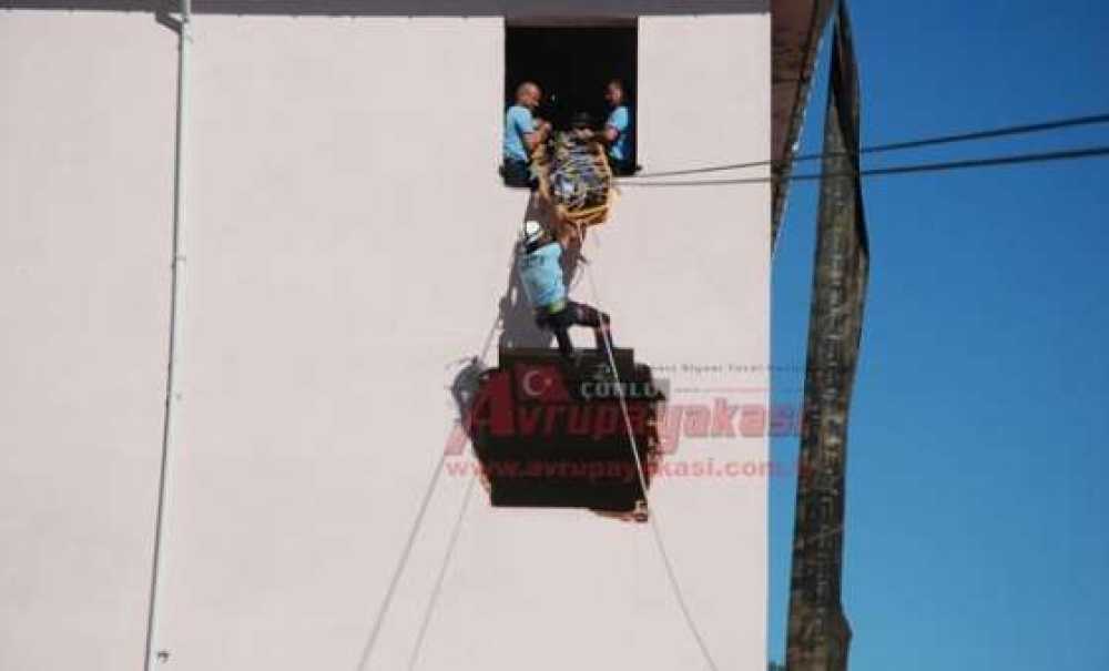 Çorlu`da Gerçeğini Aratmayan Deprem Tatbikatı