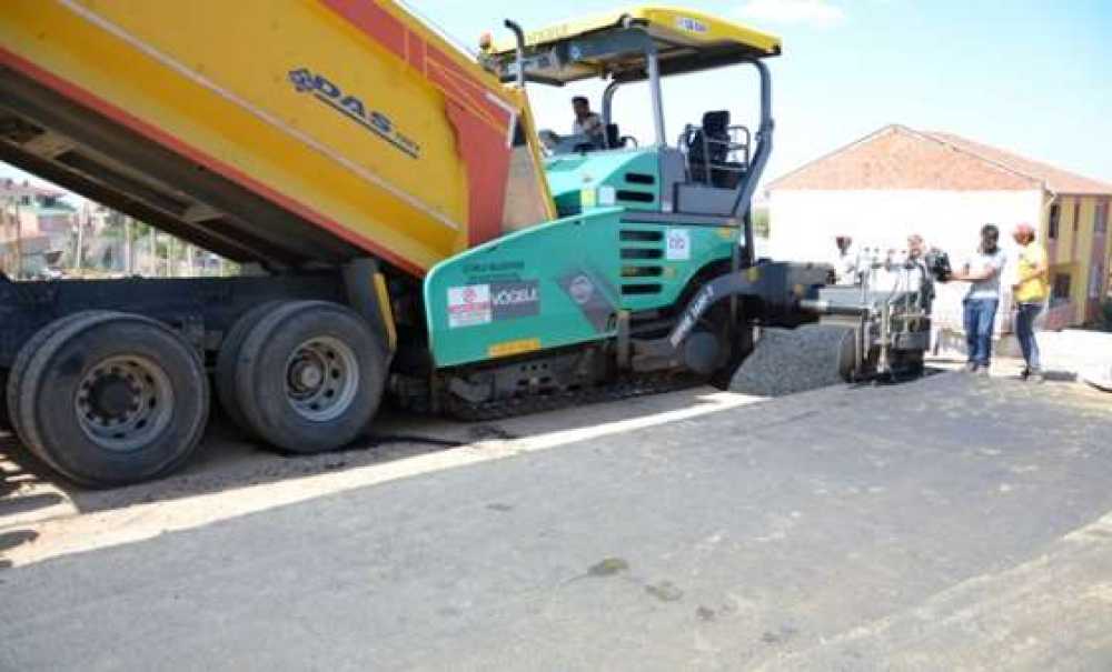 Çorlu Belediyesi`nden Nusratiye Ve Zafer Mahallelerine Asfalt