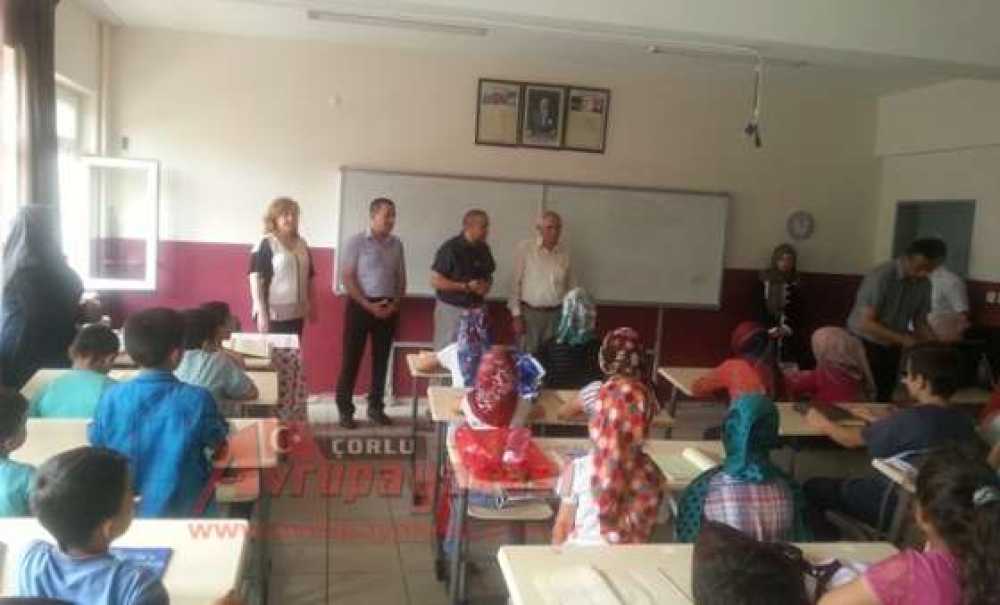 Yaz Kurslarının Plaket Töreni Yapıldı