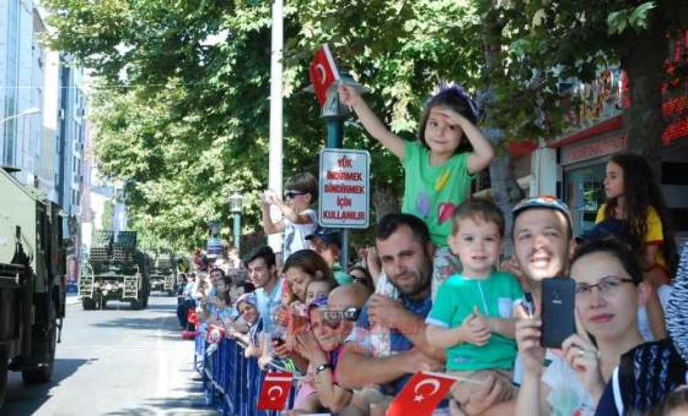 Zafer Bayramı Çorlu'da Kutlandı