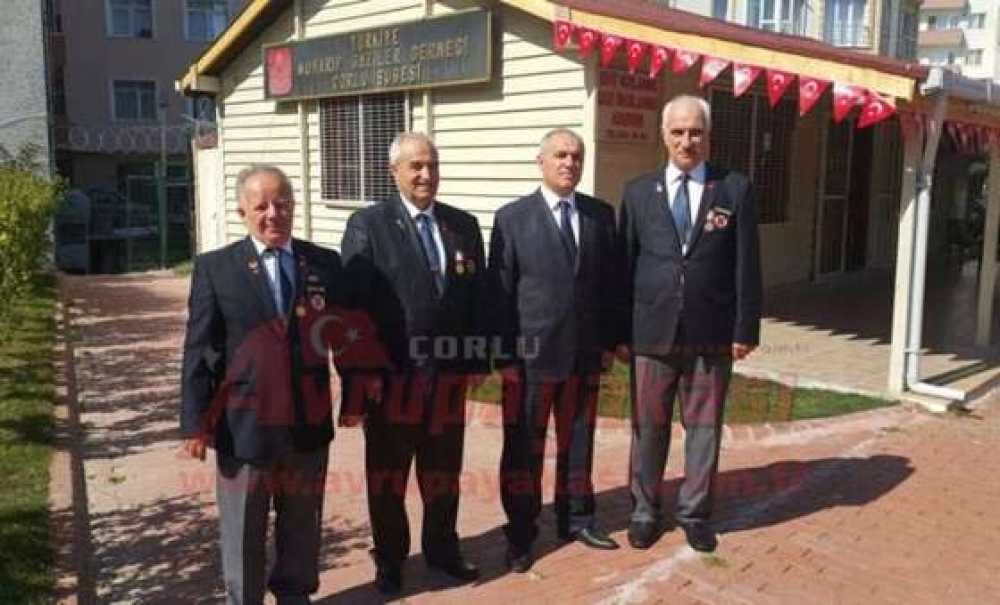 Kaymakam Kılıç`tan Gaziler Derneği Çorlu Şubesi`ne Ziyaret