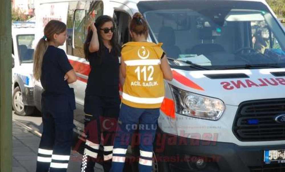 Ambulans Ile Belediye Otobüsü Çarpıştı