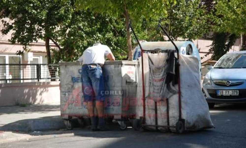 Çek Çekli Hurdacılar Yine Çorlu Caddelerinde
