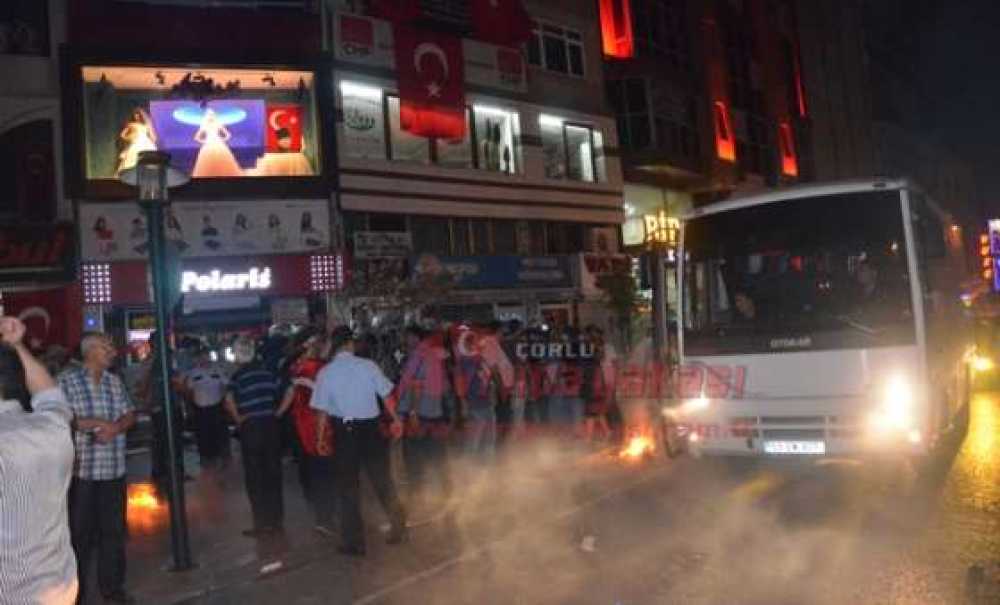 Polise Bağırdı Yine Polis Kurtardı