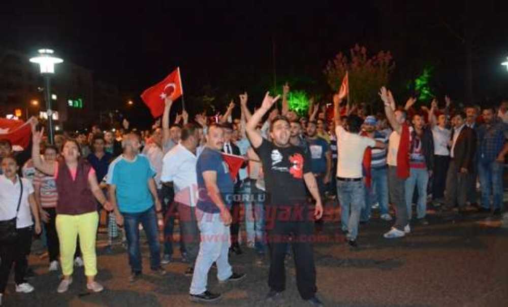 Çorlu'da Teröre Lanet Okundu (Görüntülü Haber)