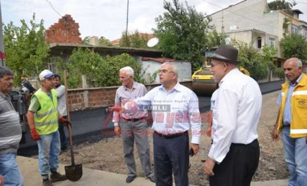 Başkan Baysan Asfaltlama Çalışmalarını Yerinde İnceledi (Görüntülü Haber)