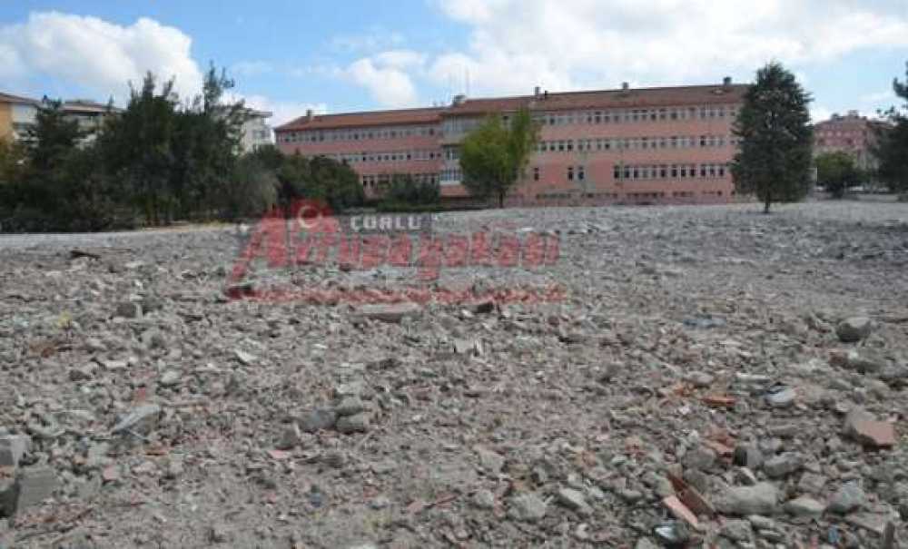 Eski Devlet Hastanesindeki Yıkım Çalışmaları Tamamlandı