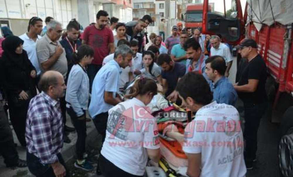 Kamyon Yayaya Çarptı: 1 Ölü