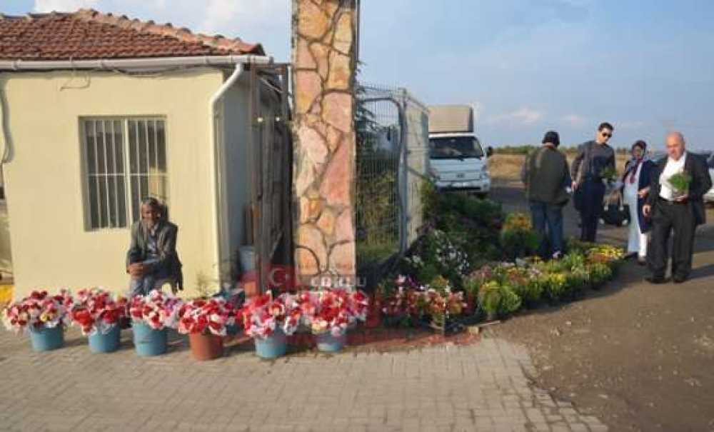 Kurban Bayramında Kabir Ziyareti