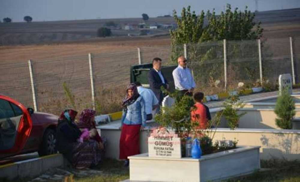 Kurban Bayramında Kabir Ziyareti