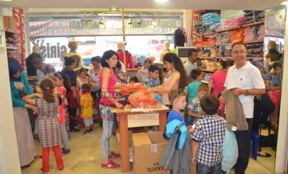 Okullar Açıldı Veliler Alışverişte