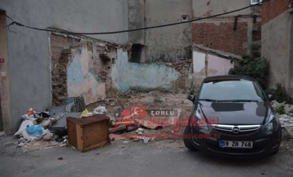 Çöpler Tepkilere Neden Oluyor