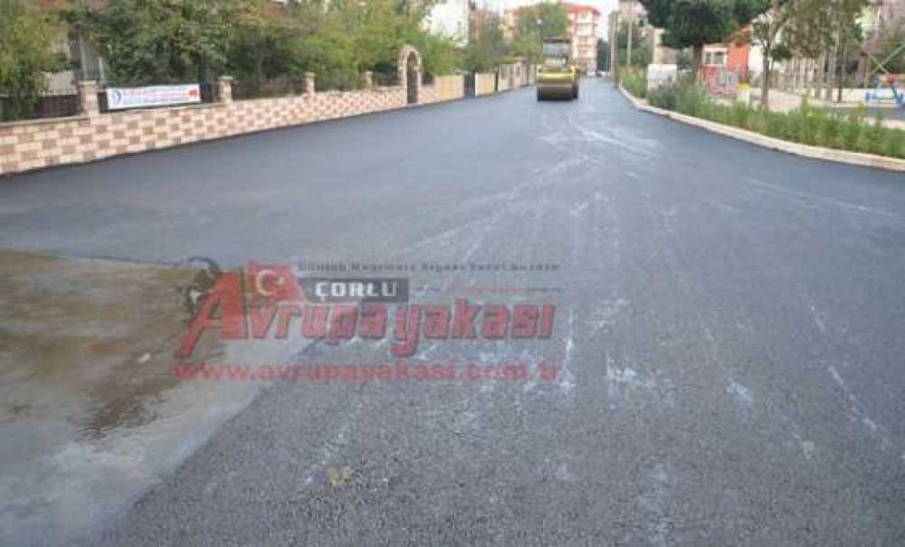 Çorlu Belediyesi Asfaltlama Çalışmalarını Sürdürüyor