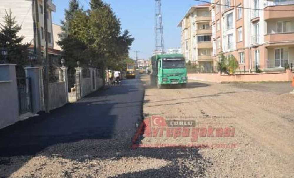 Asfaltı Kazınan Cadde Yeniden Asfaltlandı